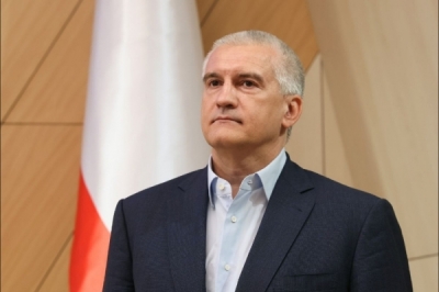 Прокуратура требовала возврата земель, но Тихончук мер не принял